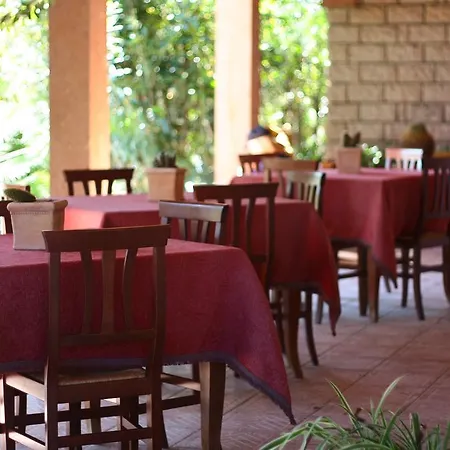 Farm stay Agriturismo Pedru Caddu Tula